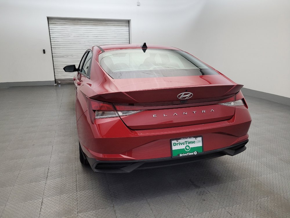 Used 2023 Hyundai Elantra SEL FWD image 6