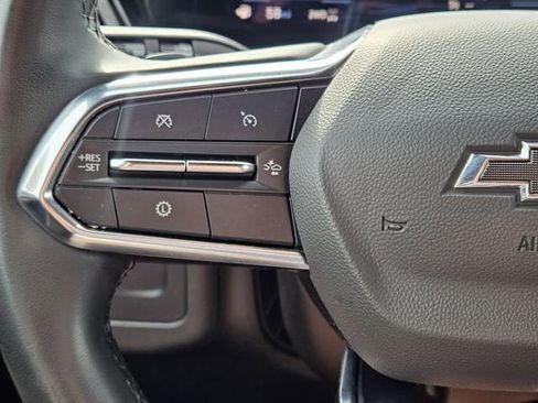 Used 2025 Chevrolet Suburban Z71 AWD/4WD image 27