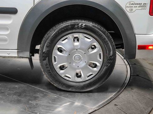 Used 2012 Ford Transit Connect XLT Premium image 12