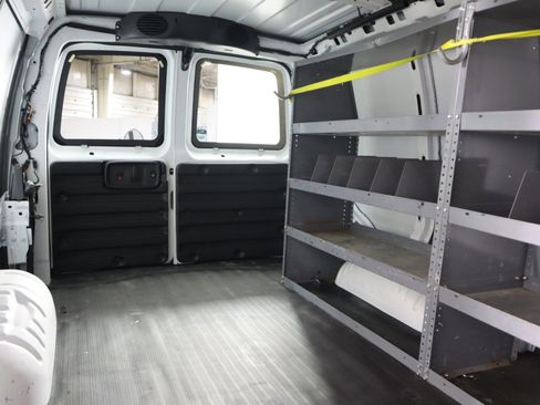 Used 2020 Chevrolet Express 2500 w/ Communications Package image 14