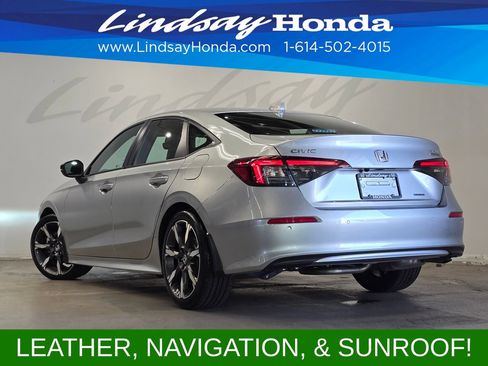 Used 2025 Honda Civic Sport Touring image 4