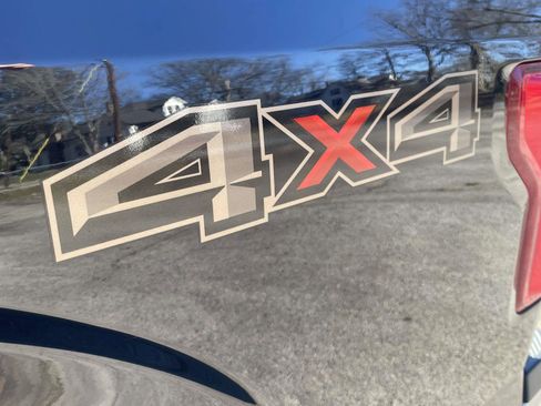 Used 2019 Ford F150 Lariat w/ Equipment Group 502A Luxury image 11