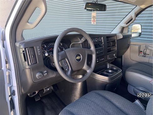 Used 2023 Chevrolet Express 2500 w/ Driver Convenience Package image 26