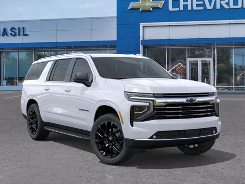 New 2026 Chevrolet Suburban LT w/ Comfort Package AWD/4WD image 7