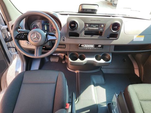 New 2025 Mercedes-Benz Sprinter 2500 image 14