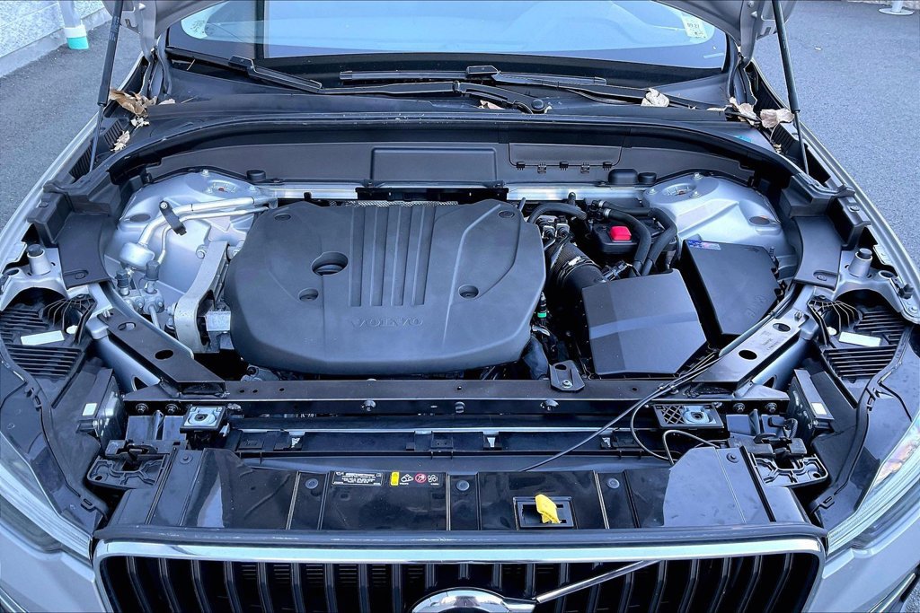 Certified 2023 Volvo XC60 B5 Core AWD/4WD image 30