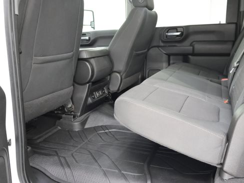 Used 2022 Chevrolet Silverado 2500 LT w/ Convenience Package AWD/4WD image 9