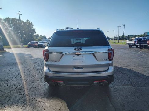Used 2018 Ford Explorer Limited AWD/4WD image 6
