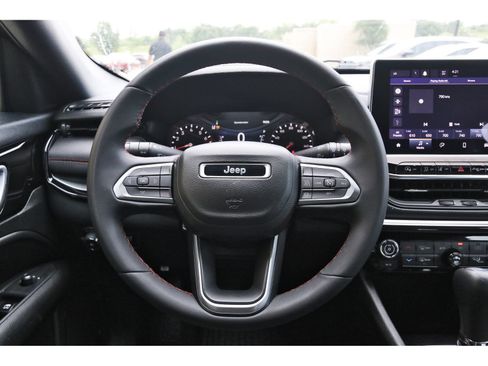 Used 2023 Jeep Compass Trailhawk AWD/4WD image 15