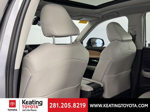Certified 2026 Toyota Grand Highlander AWD image 18