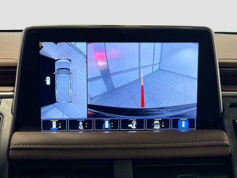 Certified 2021 Chevrolet Suburban High Country w/ Premium Package image 14