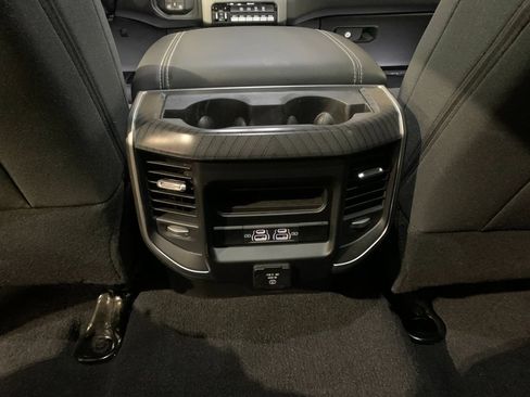 Used 2025 RAM 3500 Big Horn AWD/4WD image 15