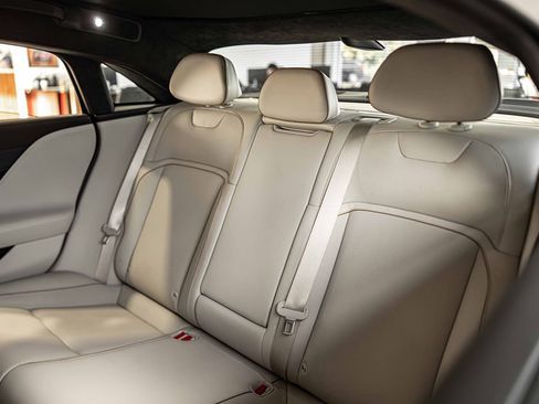 Used 2024 Lucid Air Touring image 31