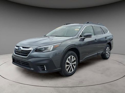Used 2022 Subaru Outback Premium image 1