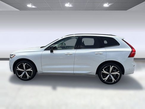 Certified 2023 Volvo XC60 B5 Ultimate w/ Climate Package FWD image 2
