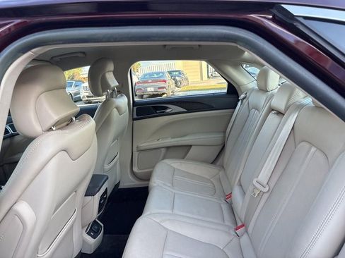 Used 2017 Lincoln MKZ Reserve image 9