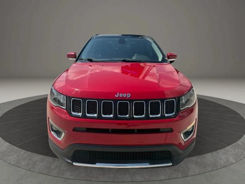 Used 2020 Jeep Compass Limited AWD/4WD image 2