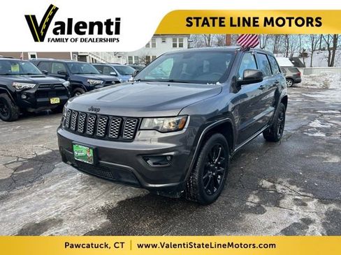 Used 2019 Jeep Grand Cherokee Altitude image 1