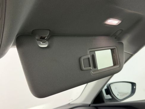 Used 2022 Audi e-tron Premium image 31