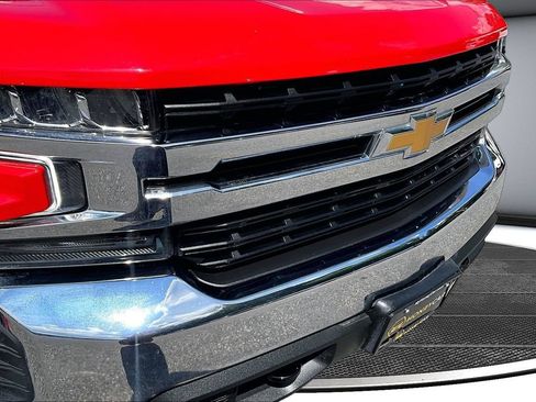 Used 2021 Chevrolet Silverado 1500 LT AWD/4WD image 34