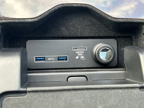 Used 2022 Land Rover Range Rover Westminster Edition image 40