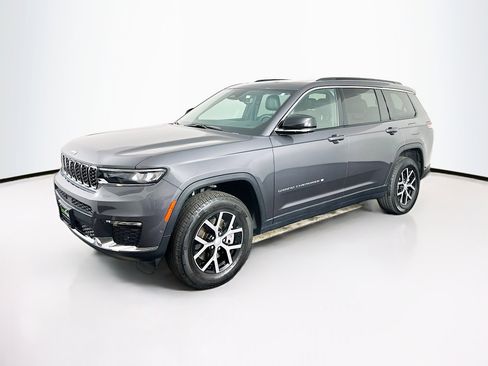Used 2024 Jeep Grand Cherokee L Limited w/ Luxury Tech Group II image 3