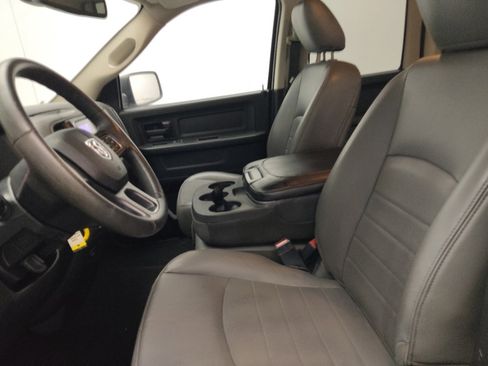 Used 2018 RAM 1500 Express RWD image 17