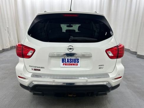 Used 2017 Nissan Pathfinder SV w/ Trailer Tow Package AWD/4WD image 5