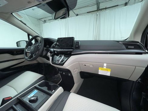 New 2026 Honda Odyssey Elite image 11