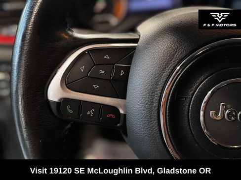 Used 2018 Jeep Renegade Trailhawk w/ Safety & Security Group AWD/4WD image 20
