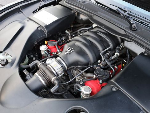 Used 2014 Maserati GranTurismo MC image 12