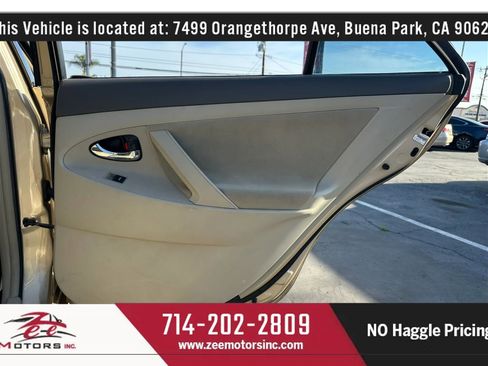 Used 2010 Toyota Camry XLE FWD image 42