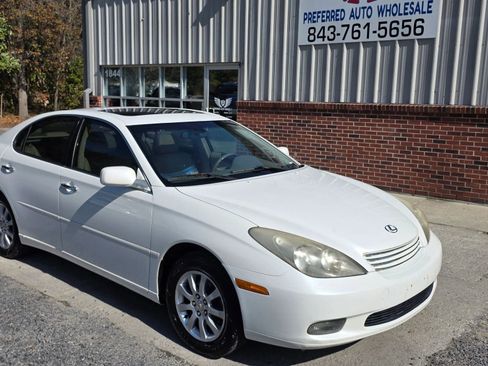 Used 2004 Lexus ES 330 FWD image 2