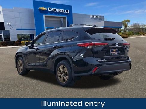 Used 2023 Toyota Highlander Bronze Edition AWD/4WD image 25