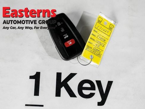 Used 2024 Toyota Camry SE w/ Cold Weather Package FWD image 24