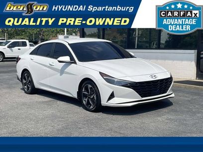 Used 2023 Hyundai Elantra SEL w/ Convenience Package