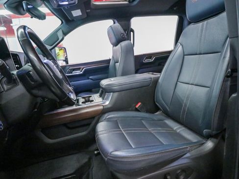 Used 2024 Chevrolet Silverado 2500 High Country w/ High Country Premium Package AWD/4WD image 14