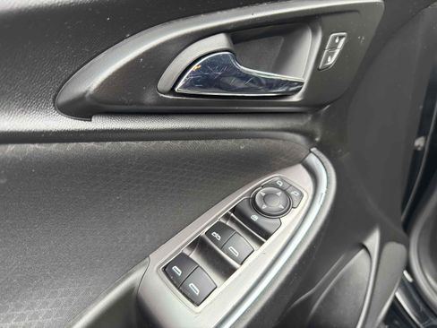 Used 2020 Chevrolet Malibu LT image 25