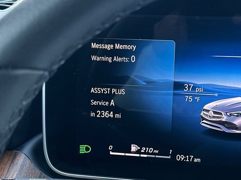 Used 2025 Mercedes-Benz C 300 4MATIC Sedan image 34