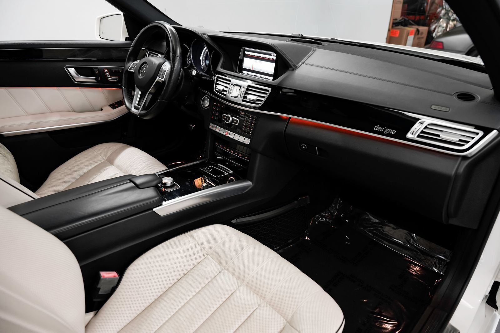 Used 2015 Mercedes-Benz E 400 Sedan image 26