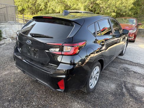 Used 2025 Subaru Impreza 2.0i AWD/4WD image 3