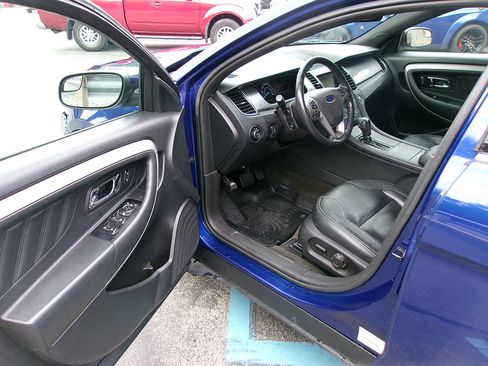 Used 2014 Ford Taurus SEL w/ Equipment Group 201A FWD image 12