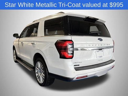 Used 2023 Ford Expedition Limited image 4
