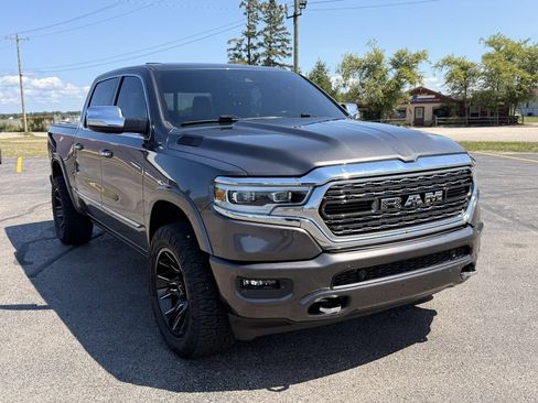 Used 2020 RAM 1500 Limited AWD/4WD image 3