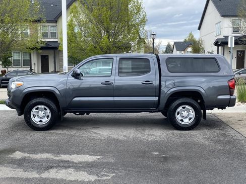 Used 2023 Toyota Tacoma SR image 3