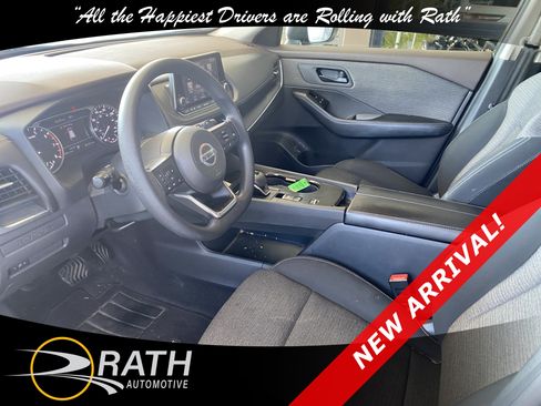 Used 2021 Nissan Rogue S FWD image 12