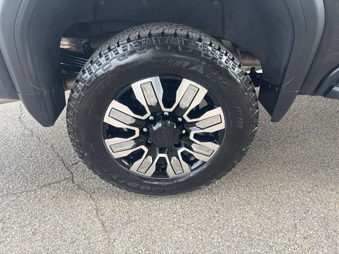 Used 2025 GMC Sierra 2500 Denali AWD/4WD image 39
