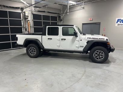 New 2025 Jeep Gladiator Rubicon w/ Convenience Group
