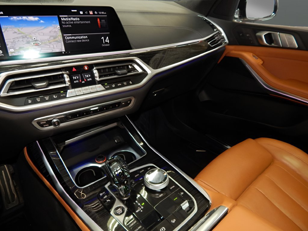 Used 2022 BMW X7 xDrive40i w/ Premium Excellence Package AWD/4WD image 16