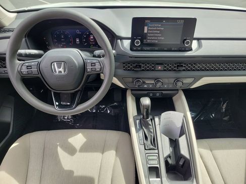 Certified 2023 Honda Accord LX image 10
